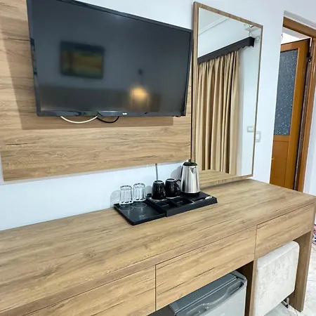 White House 2 Ksamil Saranda